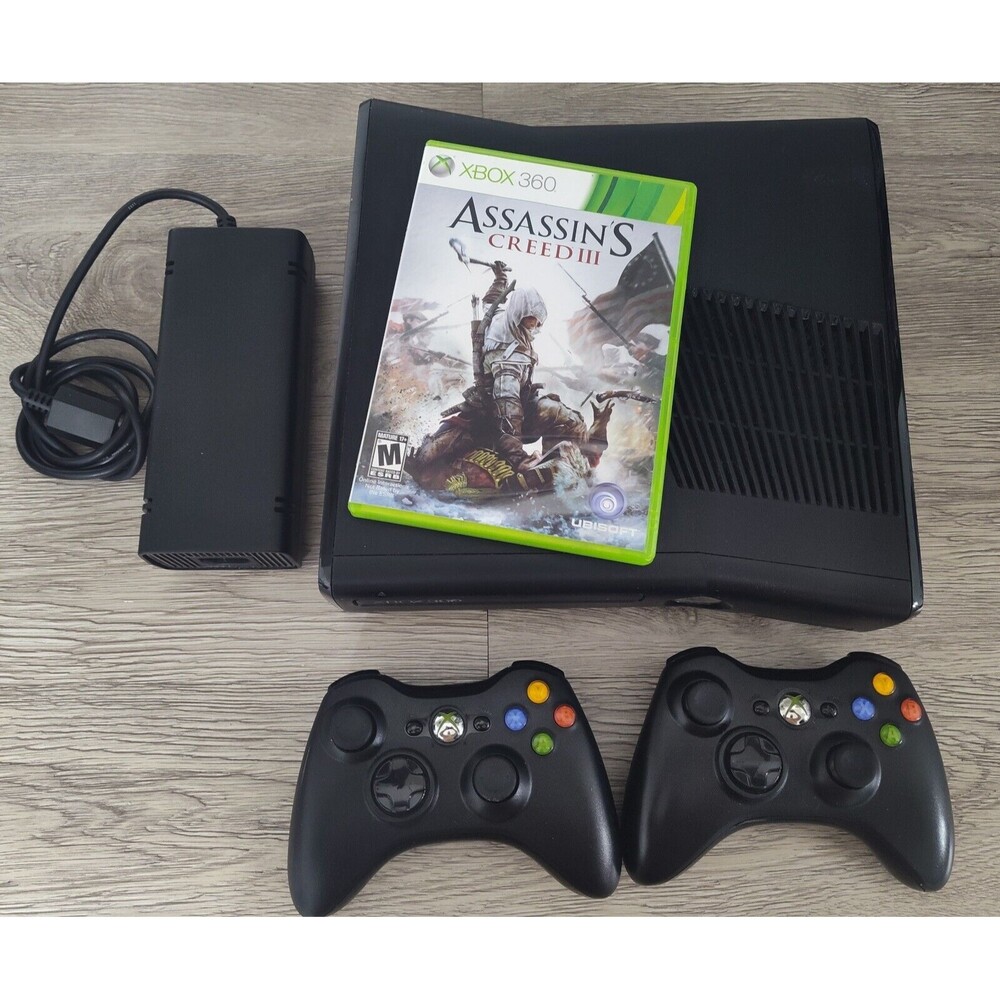 Microsoft Xbox 360 S 250GB Black Console (NTSC) 2 Remotes And A Game Lot